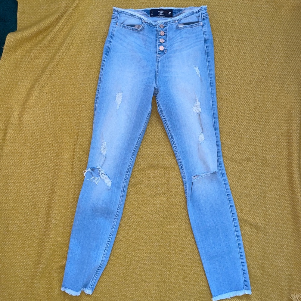 Hollister frayed jeans!!!